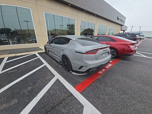 Used 2019 Kia Stinger GT2 AWD/4WD image 5