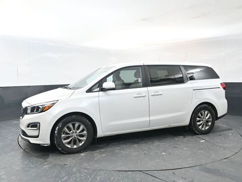 Used 2021 Kia Sedona LX image 2