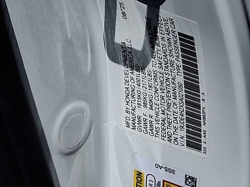 Certified 2025 Acura Integra FWD image 27