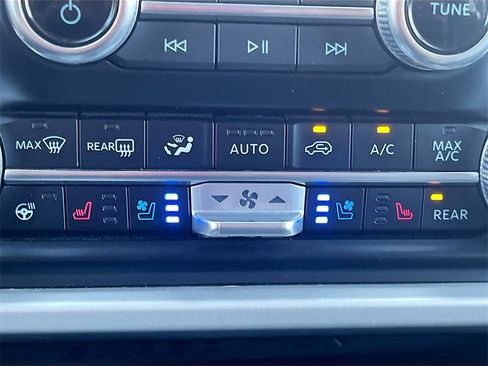 Used 2023 Ford Expedition Max XLT image 20