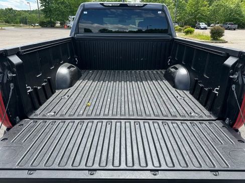 Used 2025 Toyota Tundra SR5 AWD/4WD image 29