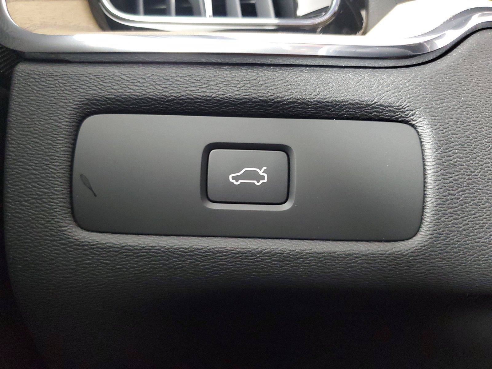 New 2027 Volvo XC60 B5 Core AWD/4WD image 35