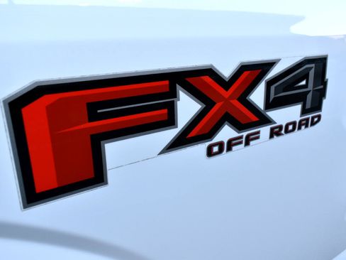 Used 2015 Ford F150 Lariat image 46