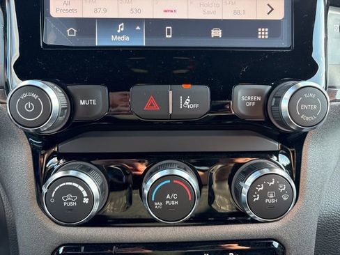 New 2026 RAM 1500 Classic Warlock image 32