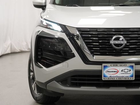 Used 2023 Nissan Rogue SV w/ SV Premium B Package AWD/4WD image 13