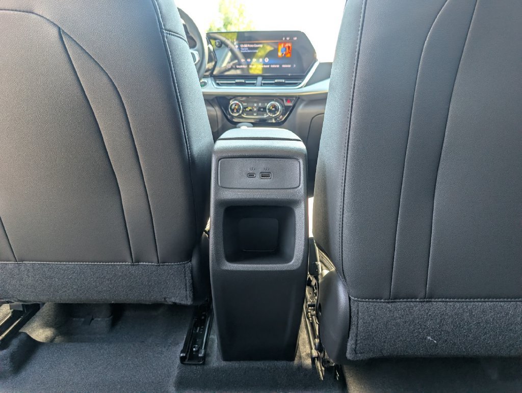 New 2026 Chevrolet Trax LT w/ LT Convenience Package FWD image 30