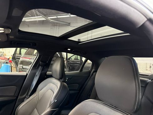 Used 2024 Volvo S60 B5 Plus w/ Climate Package AWD/4WD image 23