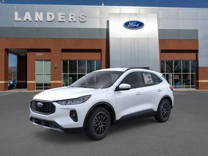 New 2025 Ford Escape SE w/ Class II Trailer Tow Package