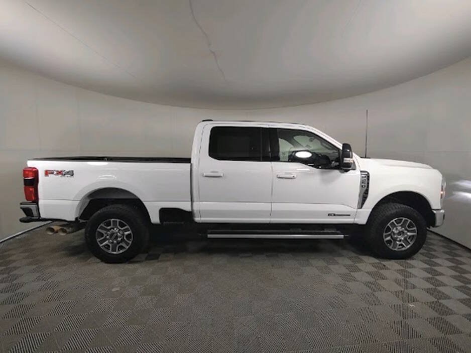 Used 2025 Ford F250 Lariat w/ FX4 Off-Road Package AWD/4WD image 11