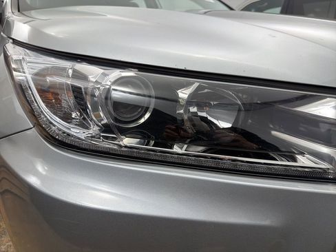 Used 2018 Toyota Highlander Limited image 33