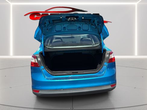 Used 2013 Ford Focus SE w/ Super Fuel Economy (SFE) Pkg FWD image 22