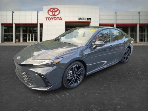 Used 2026 Toyota Camry XSE FWD image 1