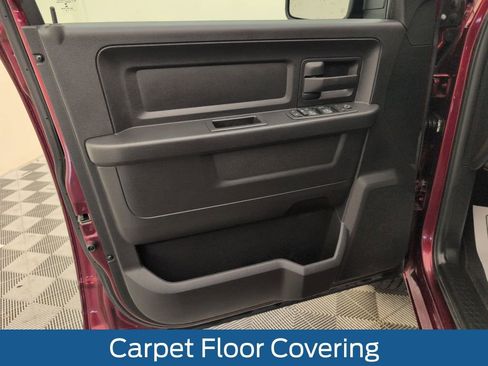 Used 2018 RAM 1500 Express w/ Express Value Package image 38