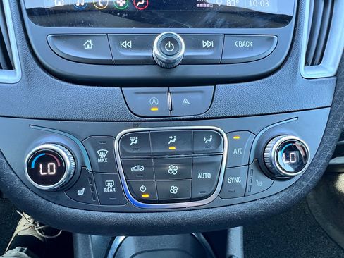 Used 2023 Chevrolet Malibu LT w/ Driver Confidence Package FWD image 28