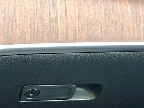 Certified 2026 Mercedes-Benz C 300 4MATIC Sedan image 24