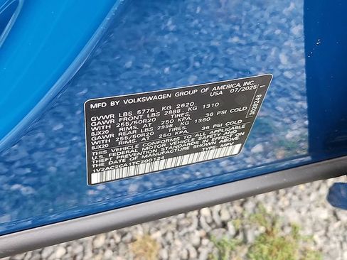 New 2026 Volkswagen Atlas Cross Sport SEL R-Line image 15