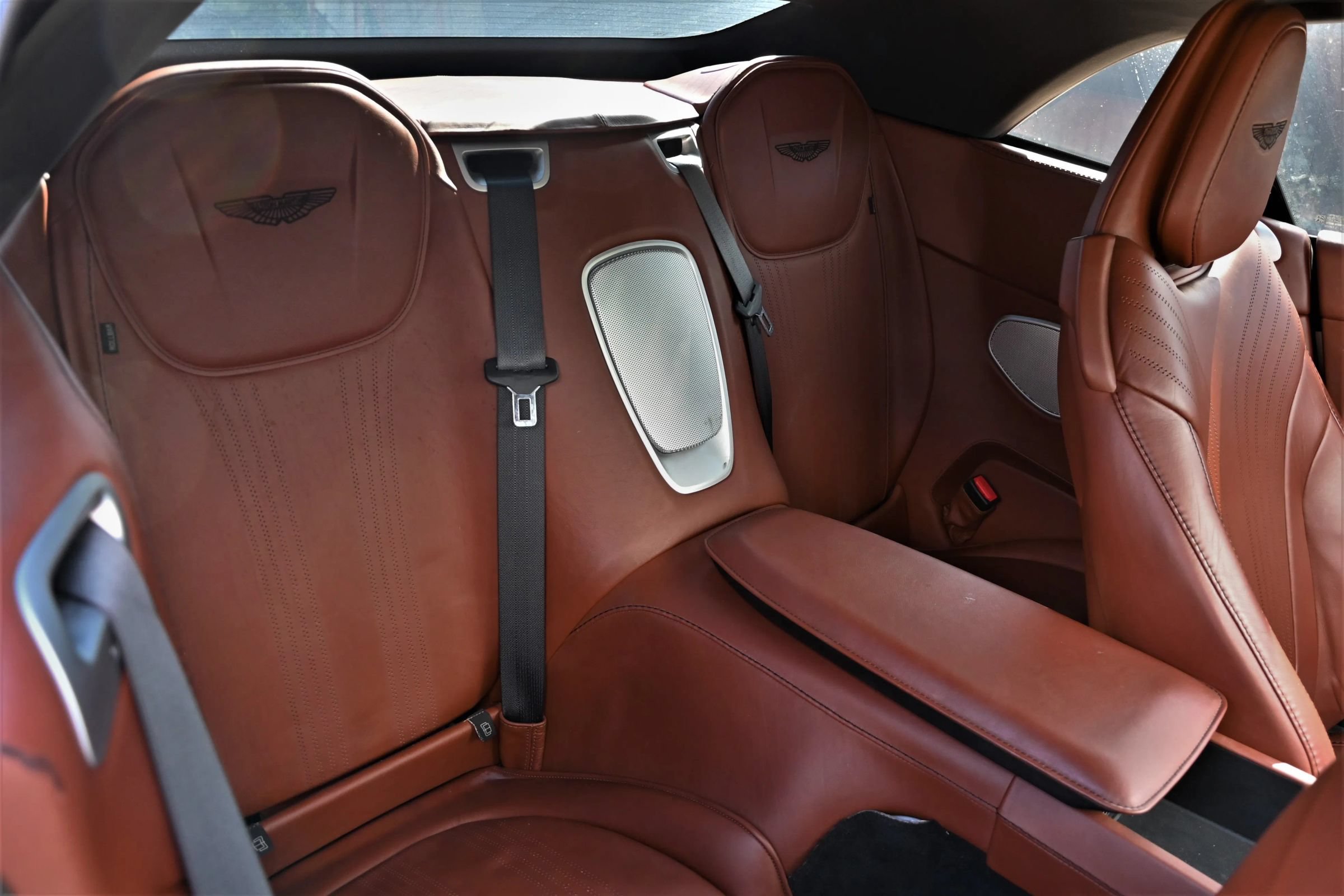 Used 2020 Aston Martin DB11 Volante RWD image 19