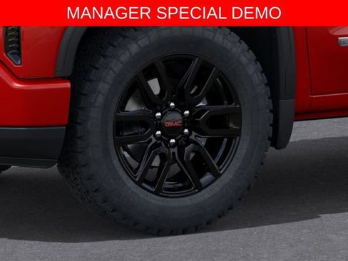 Used 2026 GMC Sierra 1500 Elevation AWD/4WD image 9