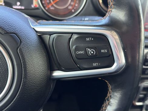 Used 2021 Jeep Gladiator Overland image 22