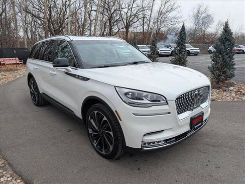 Certified 2023 Lincoln Aviator Reserve w/ Equipment Group 201A image 7