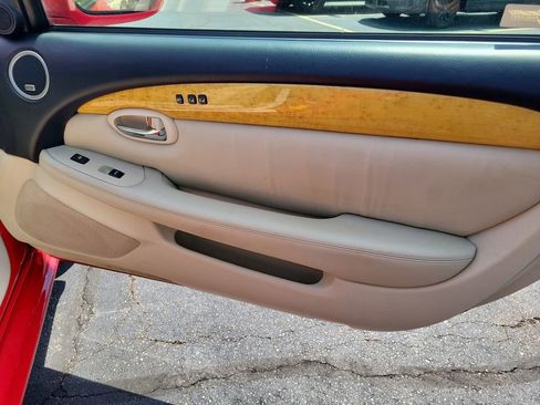 Used 2002 Lexus SC 430 Convertible RWD image 28