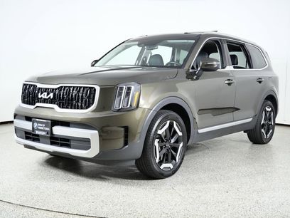 Used 2023 Kia Telluride EX w/ EX Captain's Chair Package