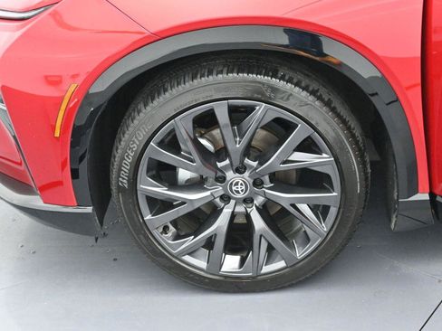 Used 2025 Toyota Crown Signia Limited w/ Advanced Technology Package image 39