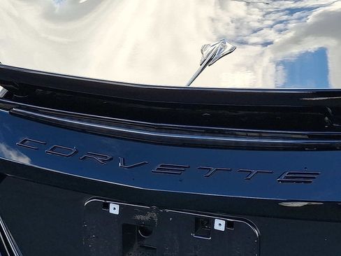 Used 2021 Chevrolet Corvette Stingray Preferred Cpe w/ Z51 Performance Package image 31