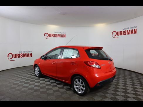 Used 2012 MAZDA MAZDA2 Touring image 8