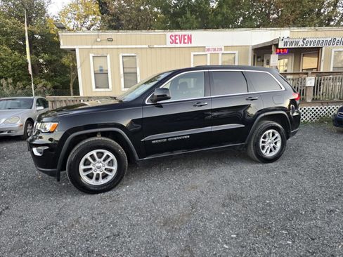 Used 2018 Jeep Grand Cherokee Laredo image 20