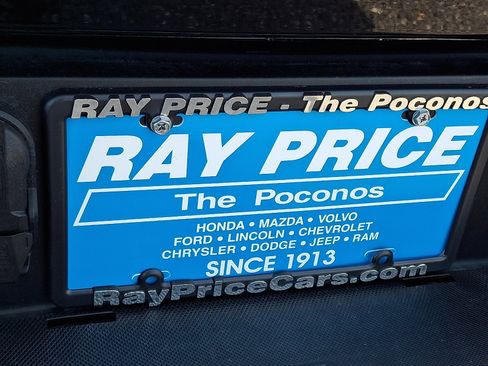 Certified 2022 Ford F150 XLT w/ Equipment Group 302A High image 30