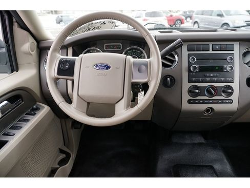 Used 2014 Ford Expedition XL image 20