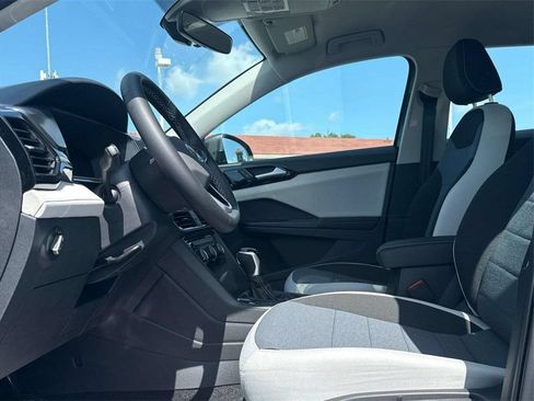 Used 2025 Volkswagen Taos S FWD image 13