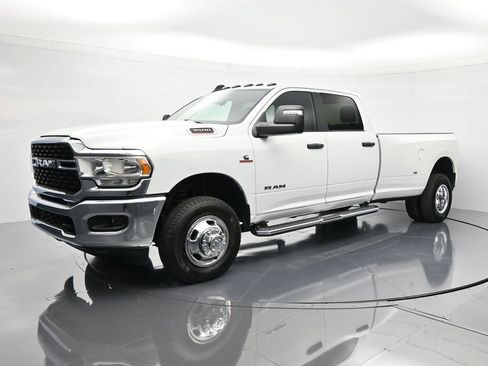 Used 2024 RAM 3500 Big Horn image 1