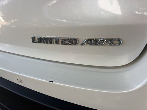 Used 2016 Toyota Highlander Limited image 15