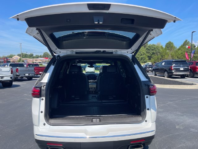 Used 2023 Chevrolet Traverse High Country AWD/4WD image 9