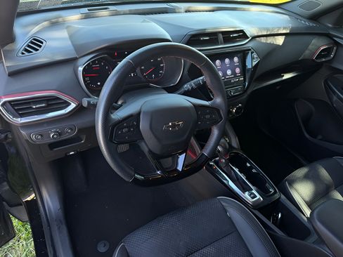 Used 2021 Chevrolet TrailBlazer RS w/ Sun and Liftgate Package AWD/4WD image 22