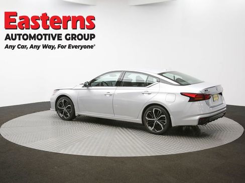 Used 2023 Nissan Altima 2.5 SR FWD image 59