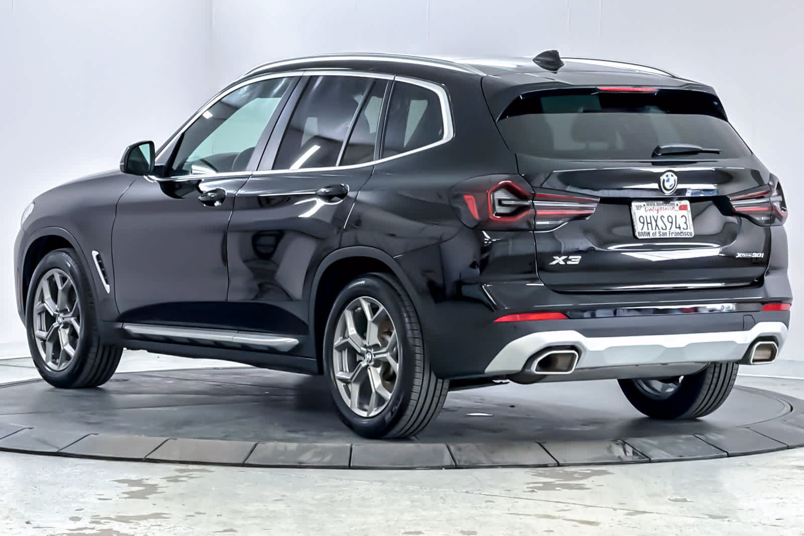 Used 2023 BMW X3 xDrive30i w/ Convenience Package AWD/4WD image 6