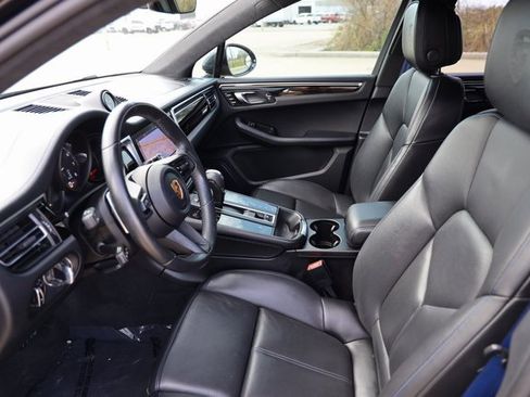 Used 2022 Porsche Macan image 10