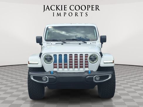 Used 2022 Jeep Wrangler Unlimited Sahara w/ Cold Weather Group AWD/4WD image 2