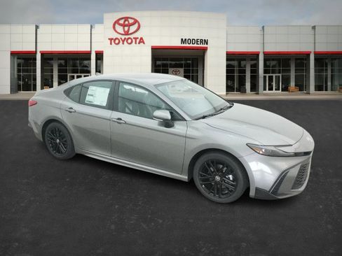 New 2026 Toyota Camry SE image 28