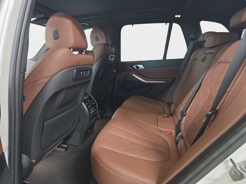 Used 2023 BMW X5 xDrive40i w/ Premium Package image 12