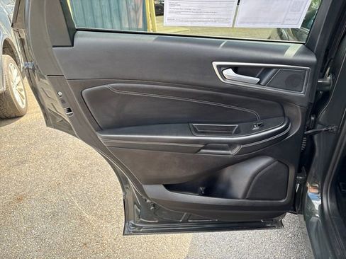 Used 2024 Ford Edge Titanium AWD/4WD image 18
