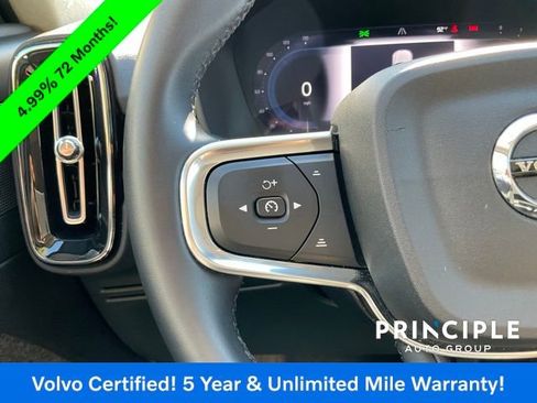 Certified 2025 Volvo XC40 B5 Core image 23