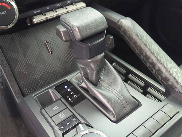 Certified 2024 Toyota Tacoma SR5 AWD/4WD image 20