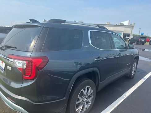 Used 2020 GMC Acadia SLT w/ Premium Package FWD image 4