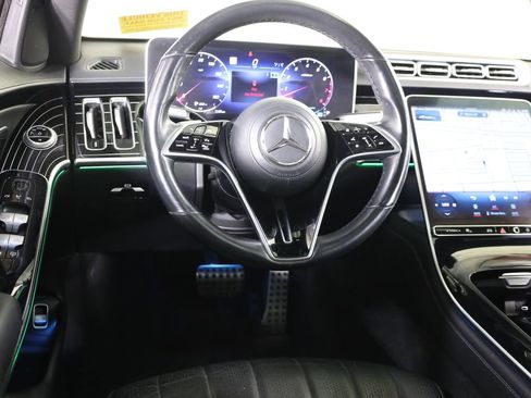 Used 2022 Mercedes-Benz S 500 4MATIC w/ AMG Line Package image 27