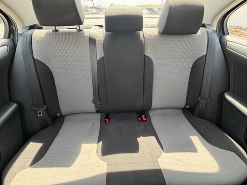 Used 2017 Volkswagen Jetta S image 25