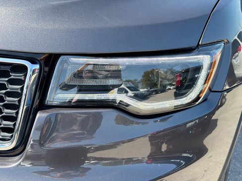 Used 2021 Jeep Grand Cherokee Limited w/ Premium Lighting Group image 9